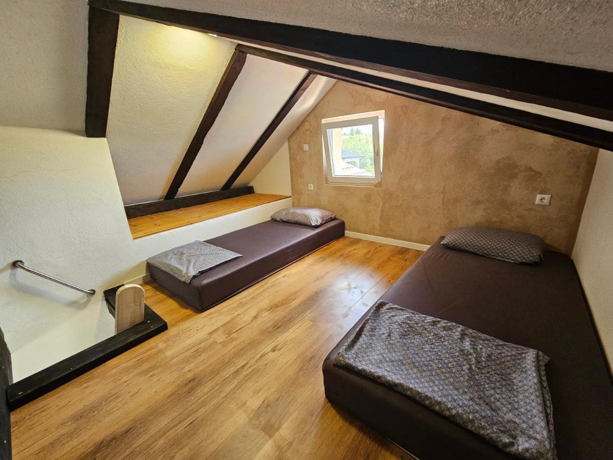 Villa Punta Blava - Beach Front, Ideal For Family Vacation With Kids, Large Terraces With Sea View, Internet, Netflix, No Pets Allowed Obrovac Bagian luar foto