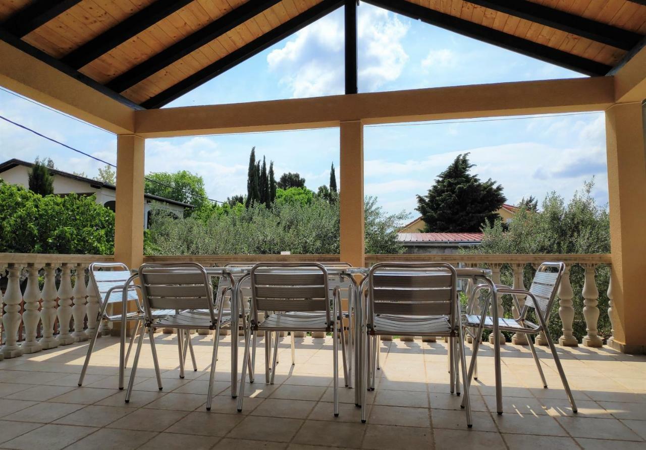 Villa Punta Blava - Beach Front, Ideal For Family Vacation With Kids, Large Terraces With Sea View, Internet, Netflix, No Pets Allowed Obrovac Bagian luar foto