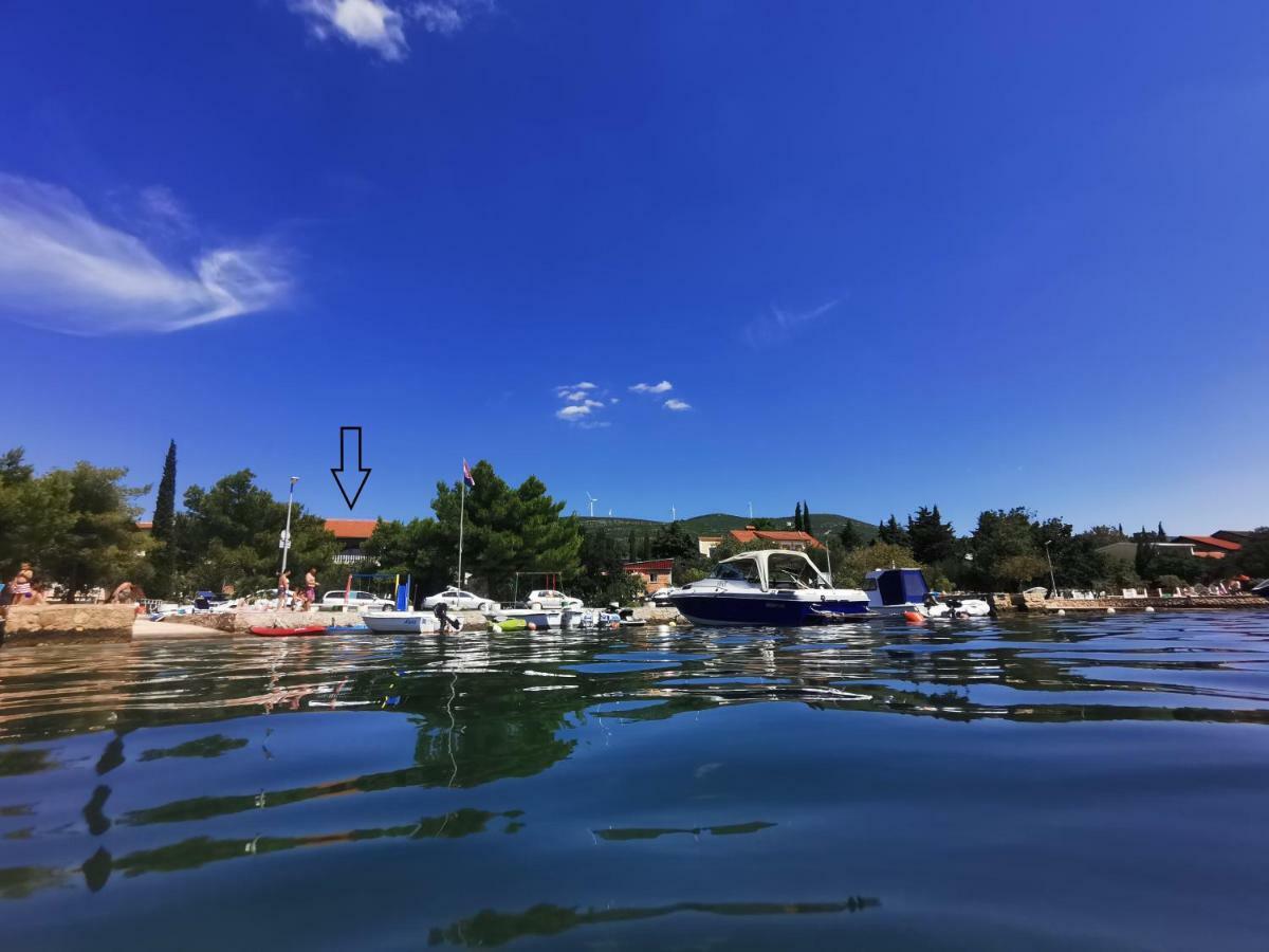 Villa Punta Blava - Beach Front, Ideal For Family Vacation With Kids, Large Terraces With Sea View, Internet, Netflix, No Pets Allowed Obrovac Bagian luar foto